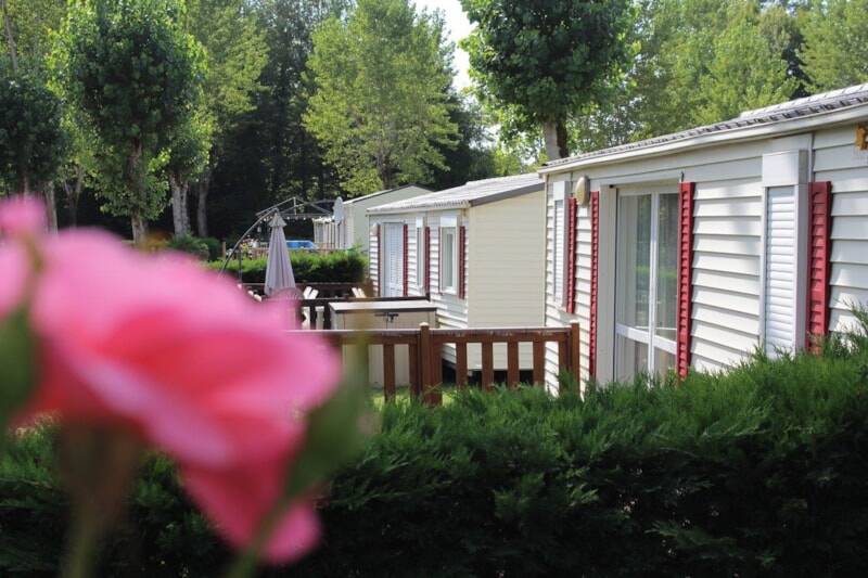 Camping L'Étang Bleu, Vieux Mareuil Les campings en France Campings