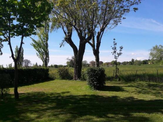 Pakket: standplaats met uitzicht + auto + tent of caravan