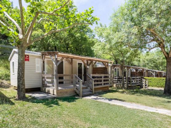 Stacaravan  27.5m²- 2 slaapkamers