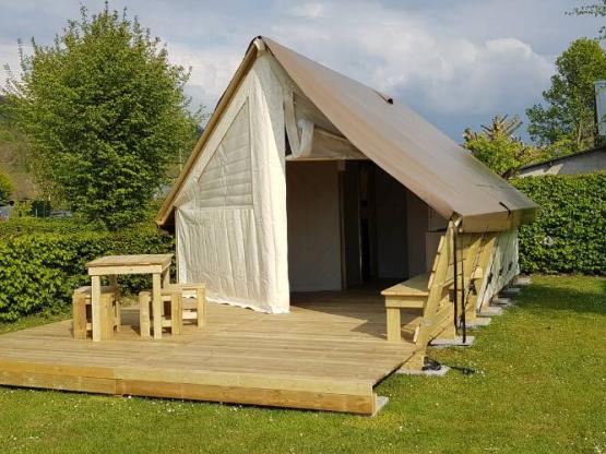 Gemeubileerde trapper met keuken en badkamer 21m² - 2 slaapkamers -