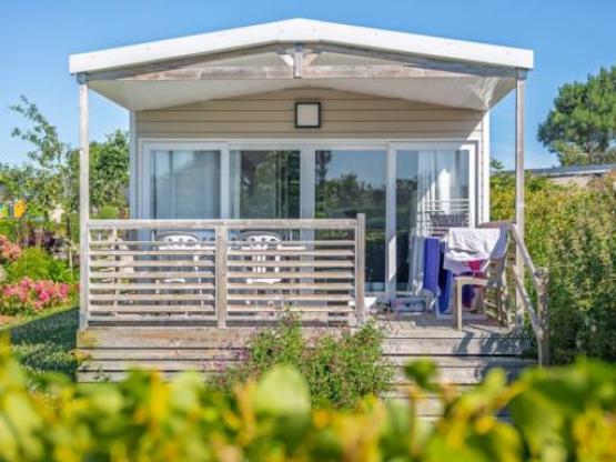 Comfort stacaravan 2 slaapkamers met terras