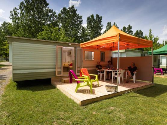 Stacaravan LOCKY - 23m² + 15 m² het  terras- 2 slaapkamer