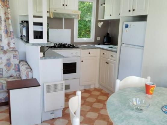 Mobil-Home Confort TV - 2 chambres + terrasse -