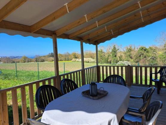 Stacaravan COMFORT  UITZICHT OP ZEE 3 kamers +  overdekt terras