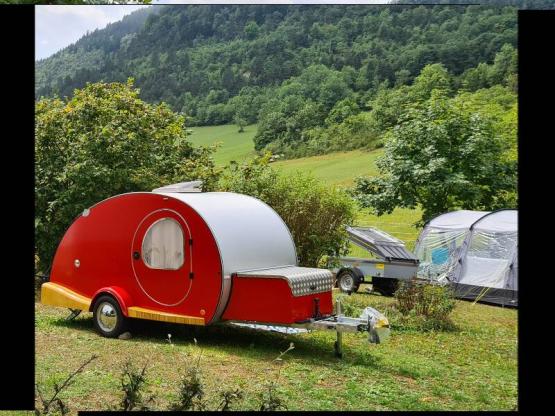 CARAVANE VINTAGE  MYDROP SUR PLACE