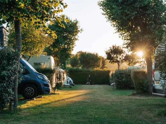 Standplaats met elektriciteit - 1 voertuig