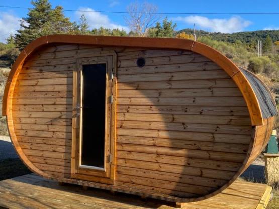 Blokhut Insolite "Hobbit" 10m² - 1 slaapkamer airconditioning + Terrasse + eetplaats +sanitair