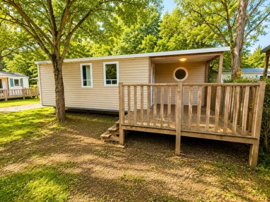 Stacaravan Confort 35m² 3 slaapkamers - Geïntegreerd terras 10m² + TV + airconditioning