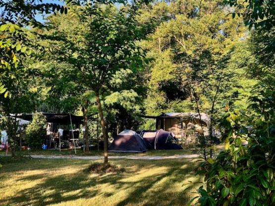 02 Standplaats M Auto + Elektriciteit 6A -100m²