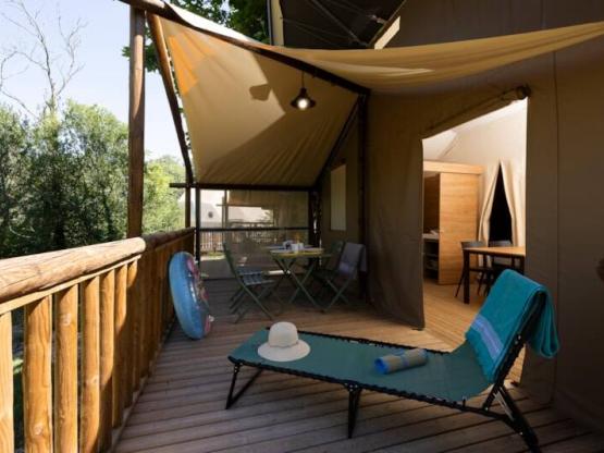 Insolite Jungle Lodge 2 bedroom - bathroom