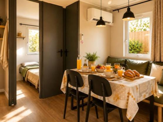 Stacaravan Premium 30m² (2bed) + overdekt terras + Airconditioning + TV + LV + huishoudlinnen
