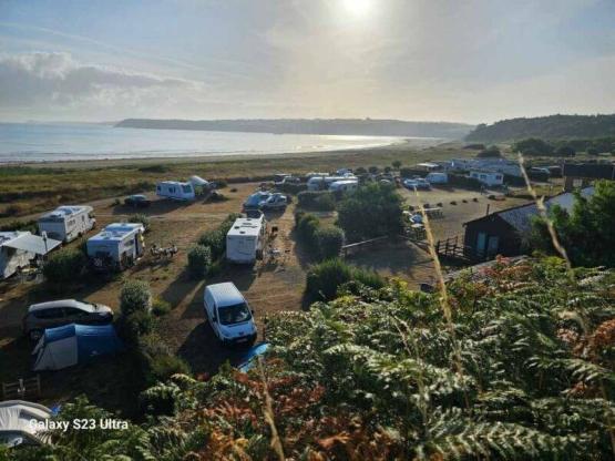 Emplacement Camping-car / caravane + électricité