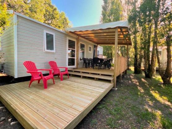 Stacaravan Premium - 35m² - Airconditioning - 3 slaapkamers - groot terras -