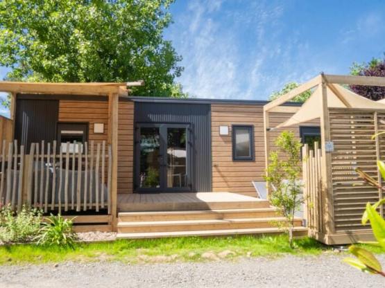 Stacaravan 3 slaapkamers (37m²) met spa