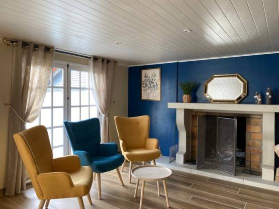 Huis - 7 Slapkamers - 1 Verdieping - 15 personen