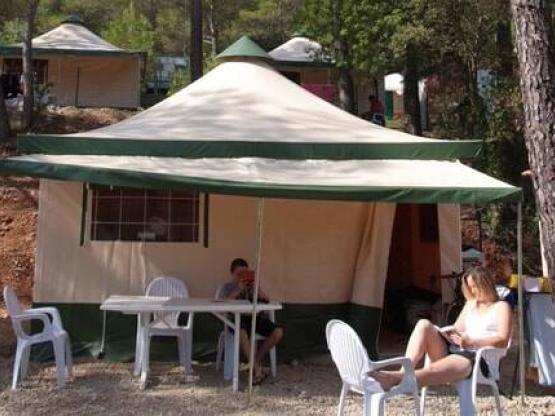 Bungalowtent Standard 20m² zonder sanitair