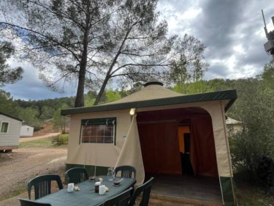 Bungalowtent Standard 20m² met sanitair