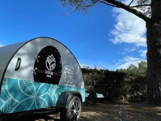 COSY NATURE - tweepersoonsbed, kitchenette, tuinmeubelen -