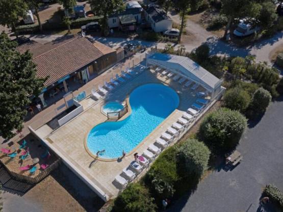 Stacaravan  Confort+ 28m² (2 slaapkamers) Half-schaduwrijk terras