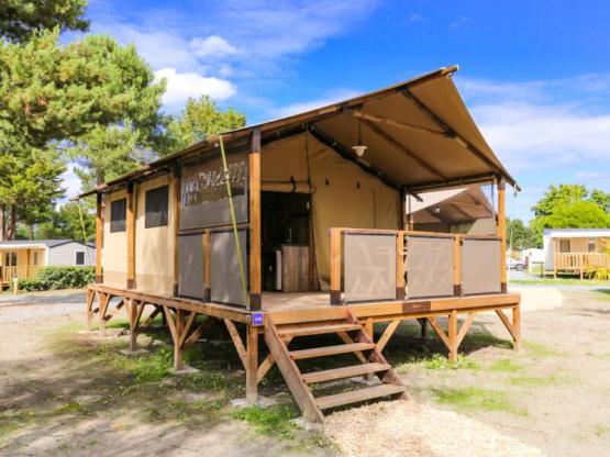 Tent Lodge Confort 34m² (2 slaapkamers) - met (eigen) sanitair