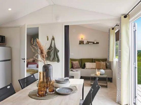 Stacaravan Grand Confort - 28m² - 2 slaapkamers