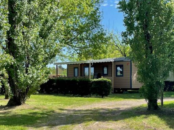 Nieuw voor 2025 ! Stacaravan Premium+ - 35 m² - Airconditioning - 3 slaapkamers - Mooi terras -