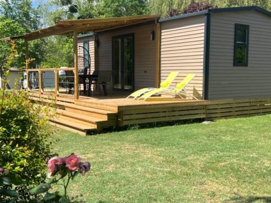 Stacaravan 6/7 personen VIP-airconditioning 3 slaapkamers