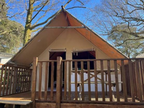 LODGETENT -