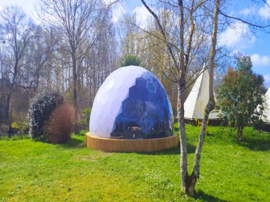 Dome/Igloo Glamping