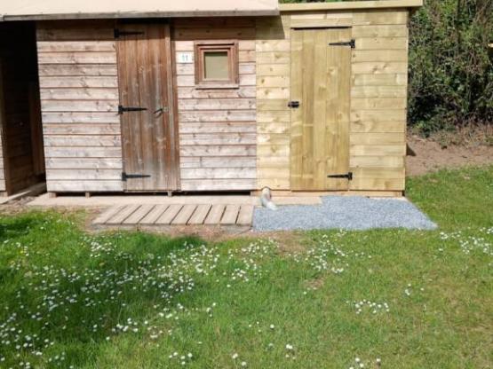 Premium PLUS package: 1 car + 1 tent, caravan or camping-car + sanitary facilities+ kitchenette