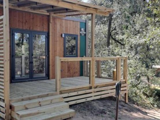 NEW//Homeflower Premium 18m² - 1 chambre + Terrasse semi-couverte + LV + TV + Draps + Clim -