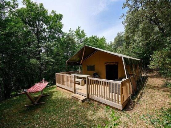 Lodge tent GRAND ROC 50 m² met sanitair