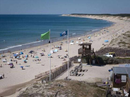 Stacaravan WELCOME 2 slaapkamers - 4 PERS 28m² - TV  : aankomst / vertrek op zondag