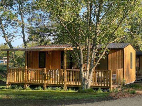 COZY Lodge "804": 2 slaapkamers + Overdekt terras + Vaatwasser + TV (30 m² / 2026)