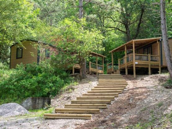 Mobilhome Premium Tribu Trendy - 5 slaapkamers + overdekte terrassen + airconditioning + TV -