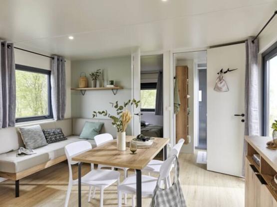 Stacaravan Lodge 77 Confort plus 2 slaapkamers - 30 m² + half overdekt terras