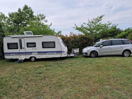 Forfait Premuin- Caravane- Camping-car - Tente- Parcelle viabilisée supérieure 200m²