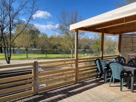 Mobil-home confort bord de rivière - La Rive