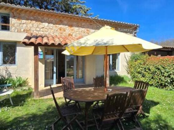 Stenen gîte - 90 m² - 3 slaapkamers