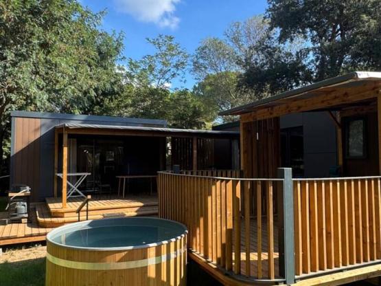Mobil-home double Favulosa avec bain nordique (Gamme Exclusive) - S -