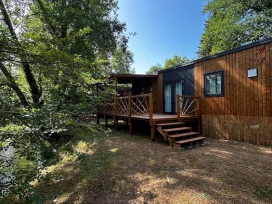 NEW // Mobil-home Ecrin Vert Premium 32m² (2ch-4pers)+2SDB +terrasse semi-couverte 17m² + LV + CLI