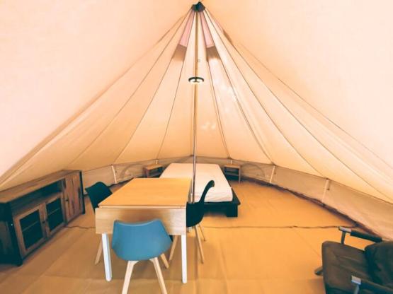 Tentenlodge in het bamboebos