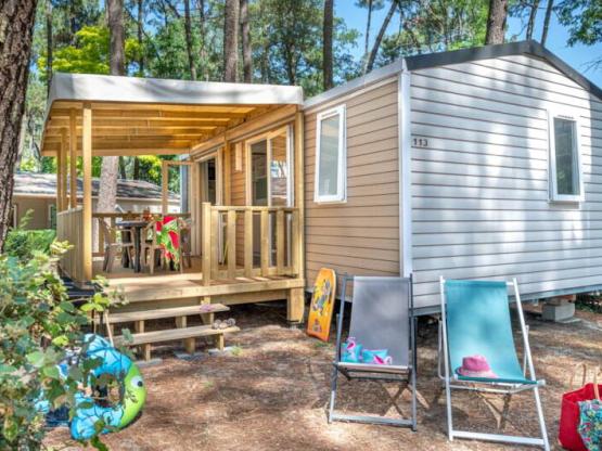 Comfort-stacaravan met airco, 2 slaapkamers | CONFORT CLIM - 26 m² - airco - tv - plancha - overdekt terras