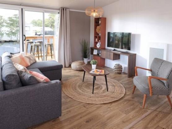 XXL-vakantiehuis met 2 slaapkamers en 2 badkamers | PREMIUM+ - 80 m² - tuin - airco - tv - vaatwasser - wasmachine - Amerikaanse koelkast - oven - kookplaat