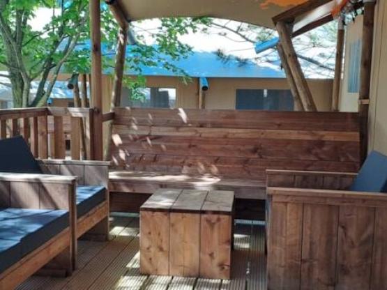 Safari Prestige Plus-tent - 3 slaapkamers - 2 badkamers - 7 personen