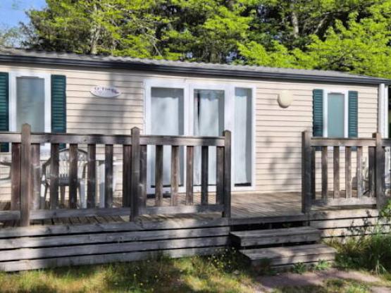 Comfort-stacaravan met 2 slaapkamers – 4 personen – airconditioning