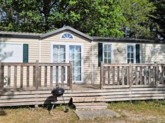 Comfort-stacaravan - 3 slaapkamers - 6 personen - met airconditioning