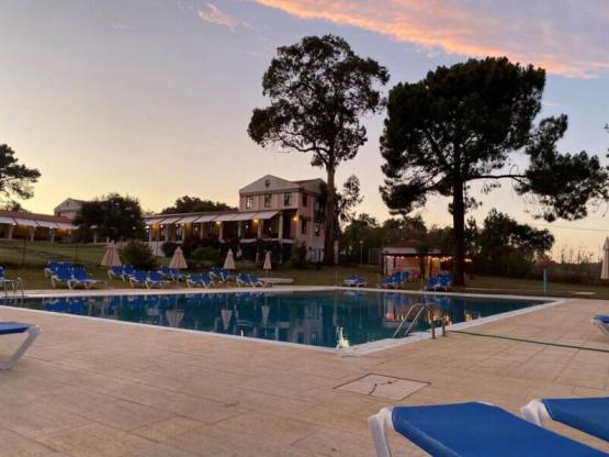 Bungalow Basic Couple