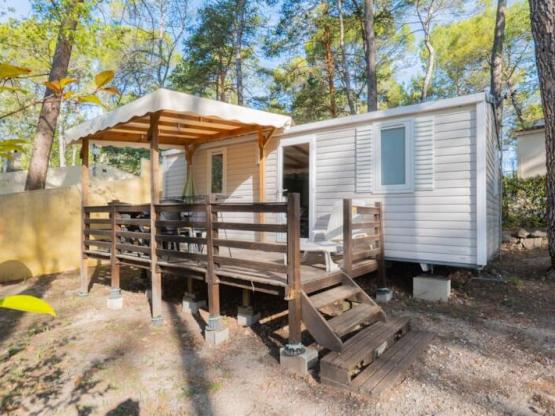 Stacaravan Confort 29m² 2 slaapkamers met airconditioning