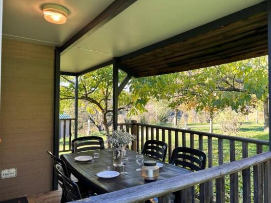 Chalet Confort Acacia -  2 ch - 25 m² + 10 m² terrasse couverte